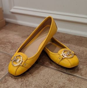 Michael kors fulton flats